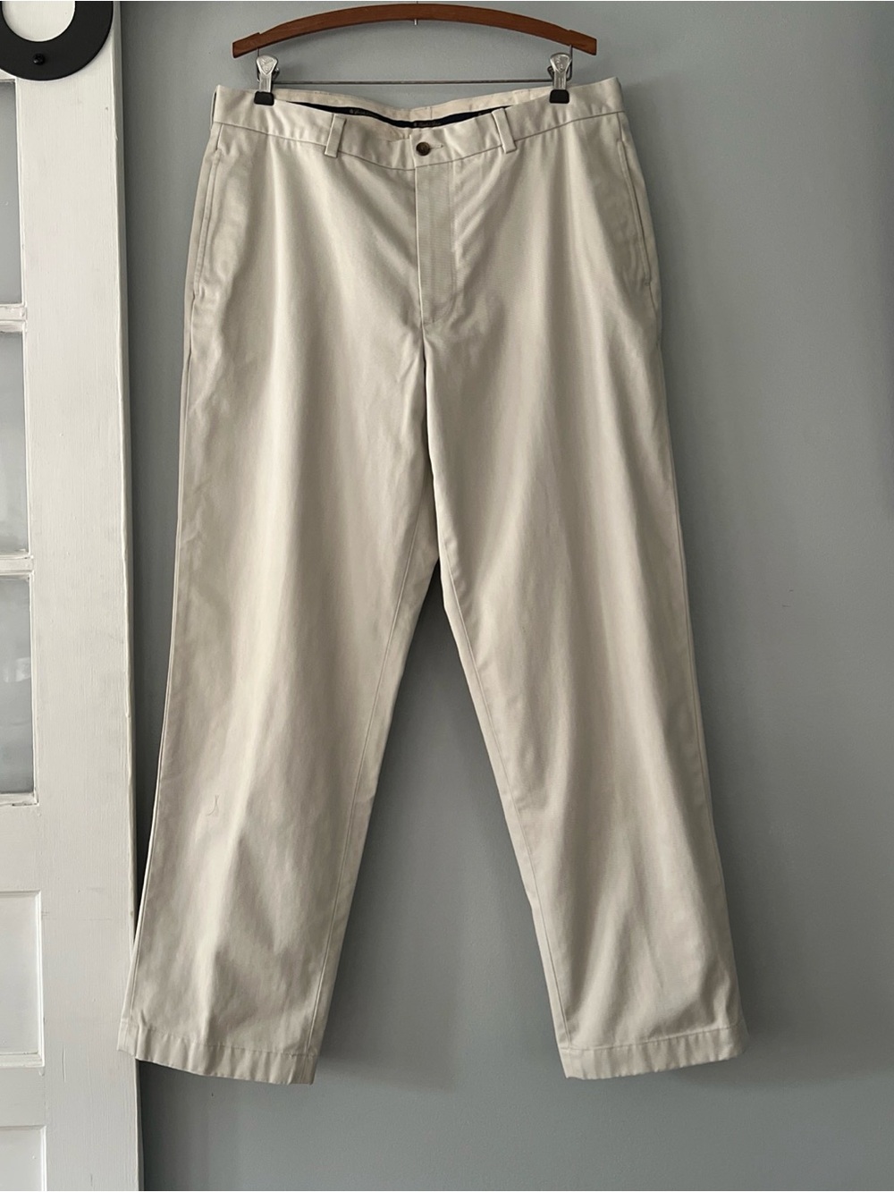 Brooks Brothers Hudson Advantage Chino Pants Men’s 37x32 Flat Front Cotton Ivory